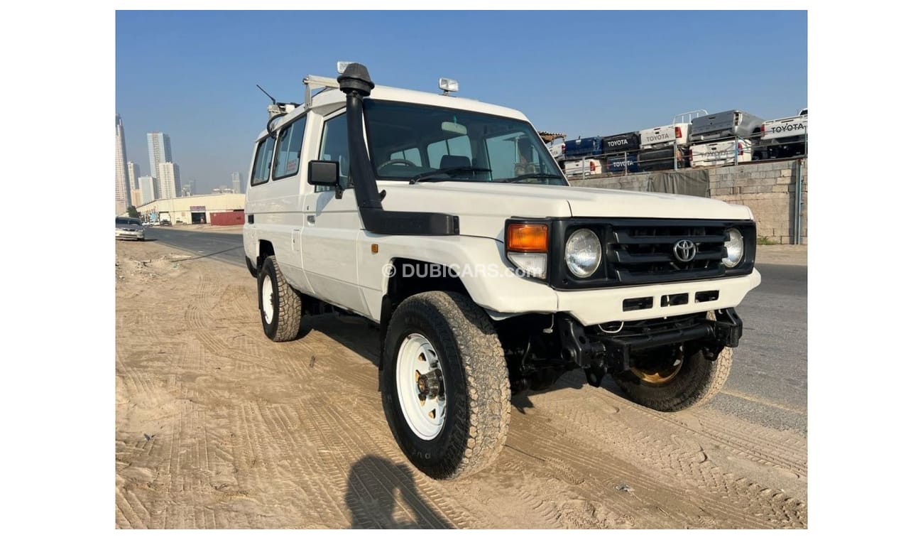 Toyota Land Cruiser Hard Top