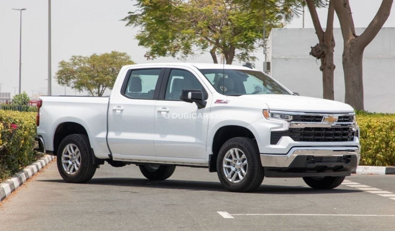 شيفروليه سيلفارادو LT Z71 4WD Crew Cab. GCC. 3 Years Warranty. Local Registration +5%