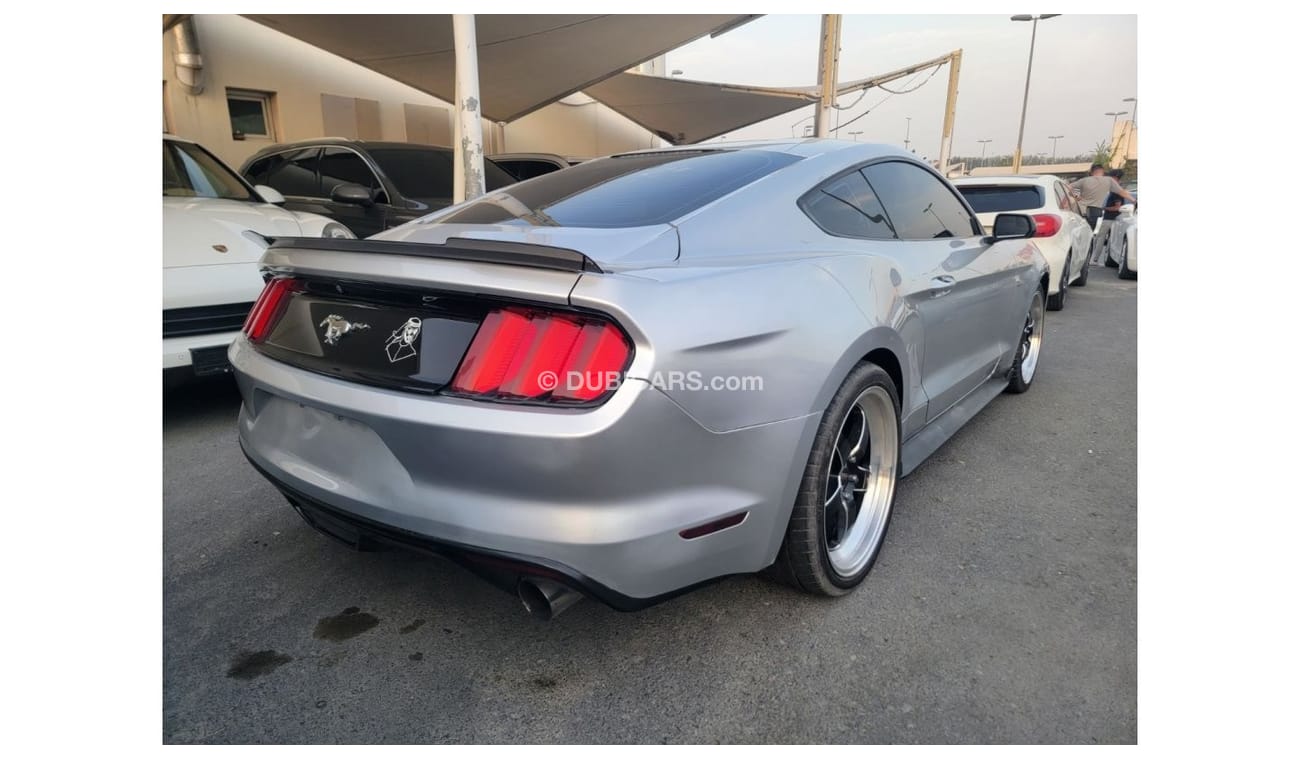 Ford Mustang EcoBoost