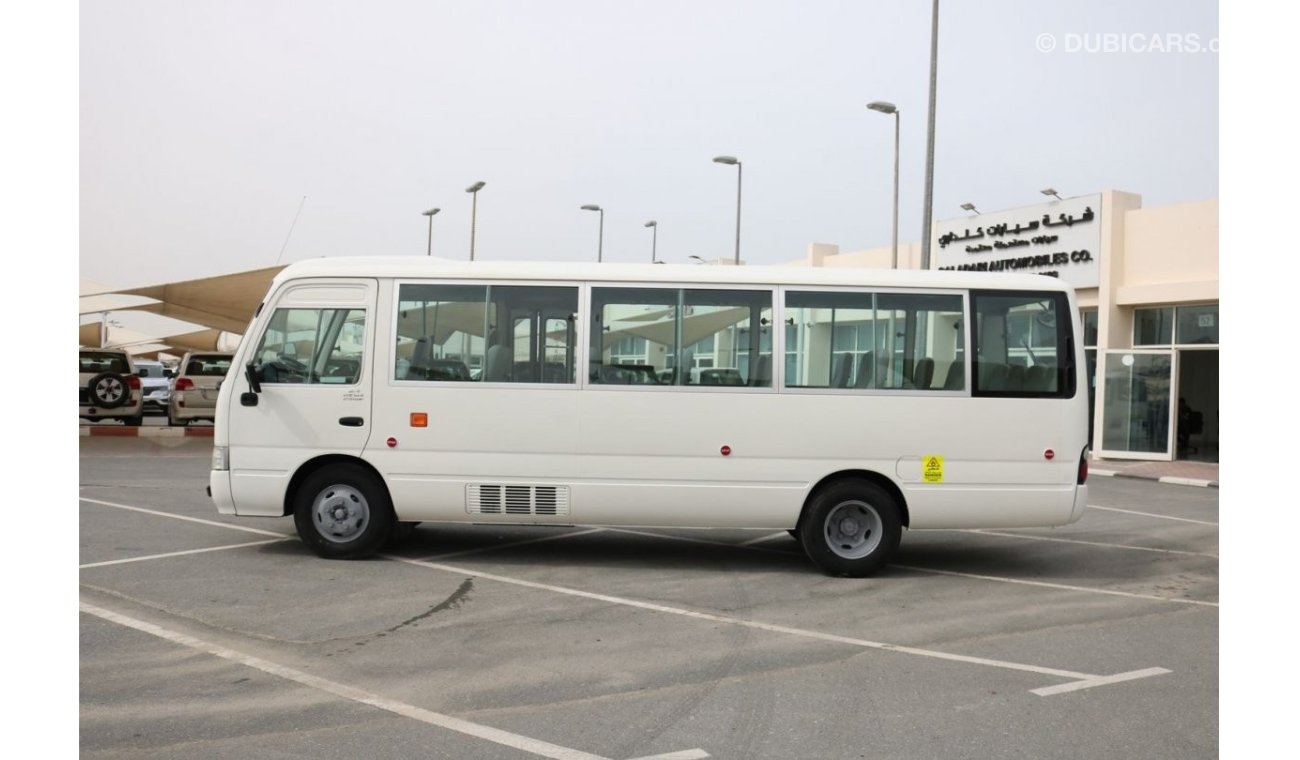 Used Toyota Coaster DIESEL 30 SEATER BUS WITH GCC SPEC 2012 for