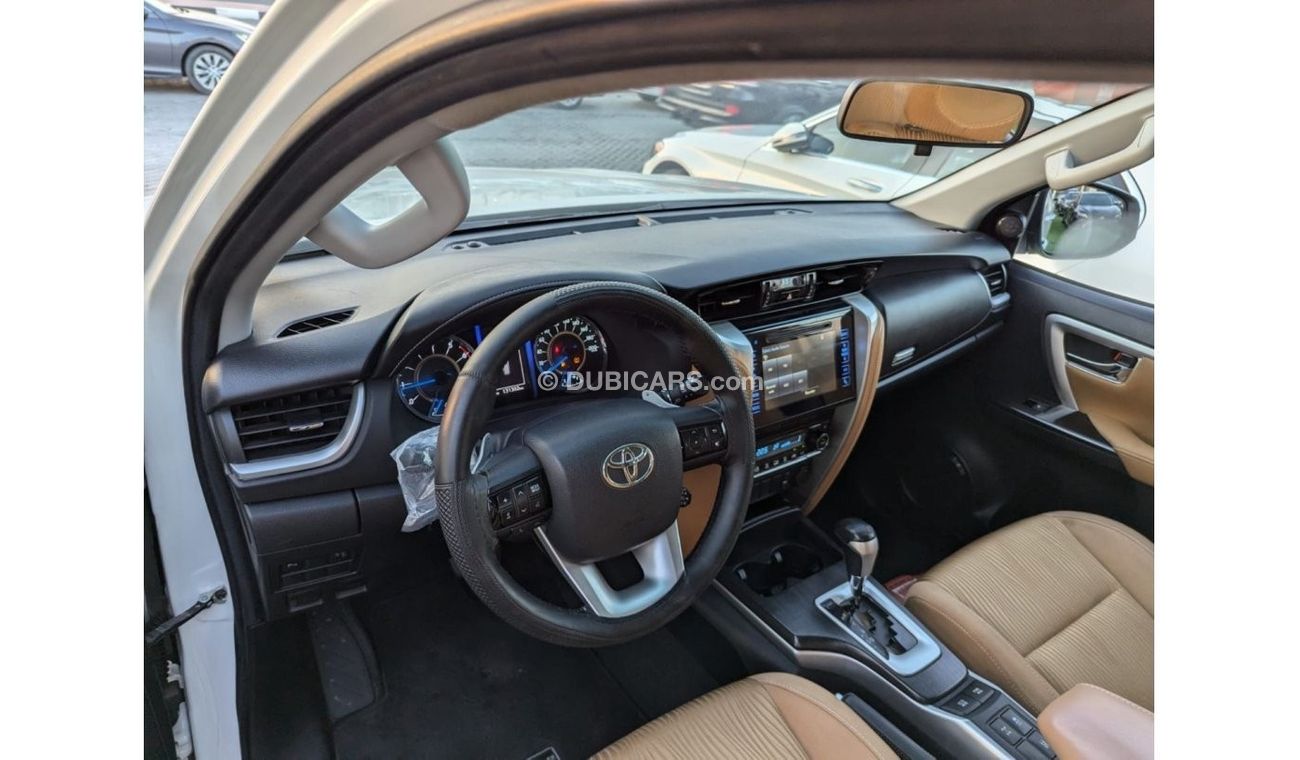 Toyota Fortuner 2019 TOYOTA FORTUNER V6 GXR 4.0L (278 HP) - Automatic . Gasoline . Four Wheel Drive . clean car no a