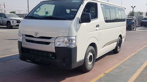 تويوتا هاياس TOYOTA HIACE VAN 2.5L DIESEL M/T STANDARD ROOF MY 2024