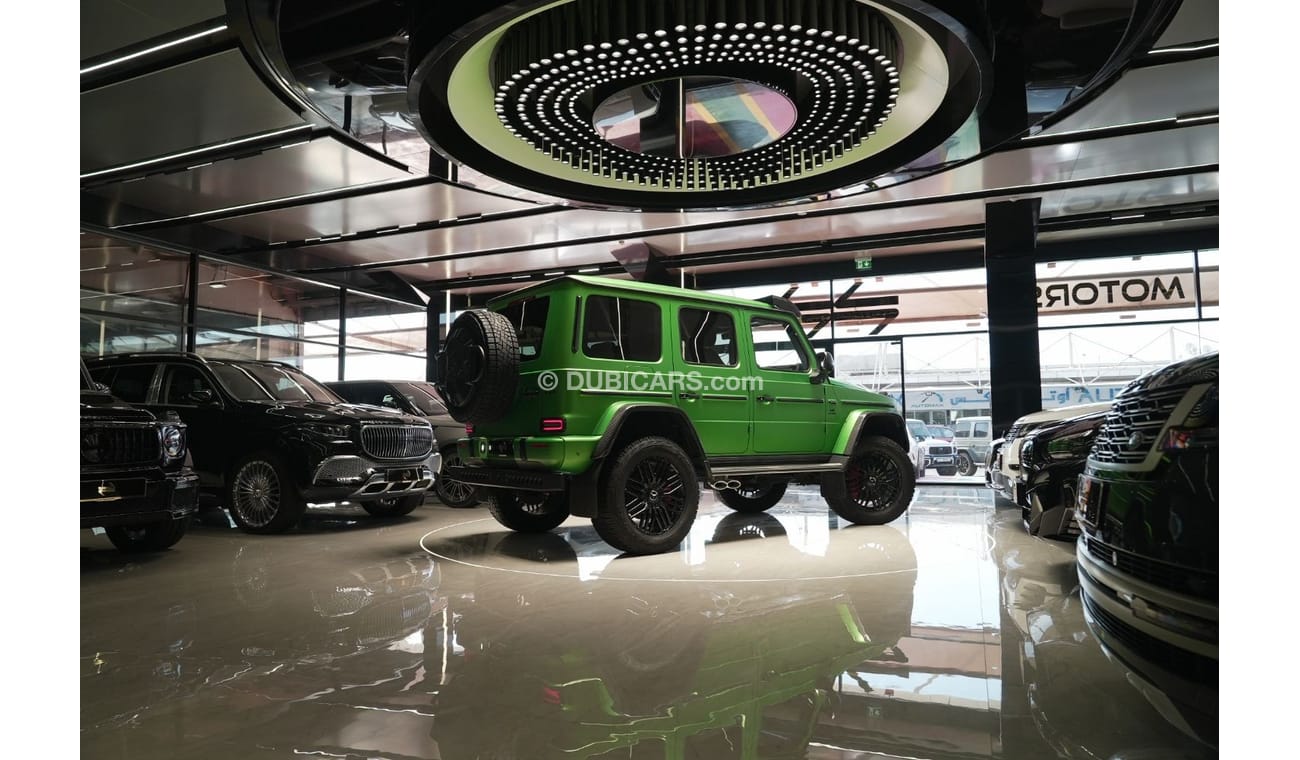 مرسيدس بنز G 63 AMG 4X4² MERCEDES-BENZ G63 AMG 4.0L 4x4 SQUARE