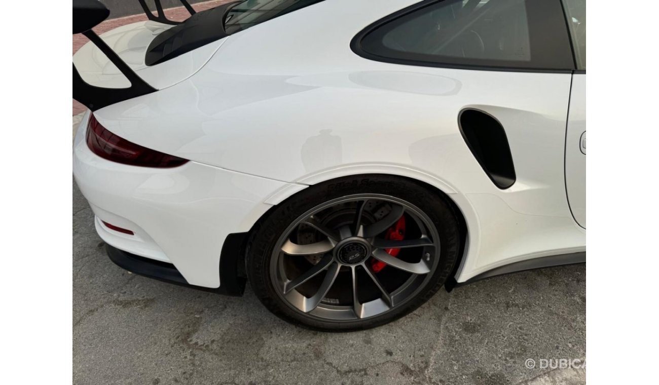 بورش 911 GT3 GT3RS