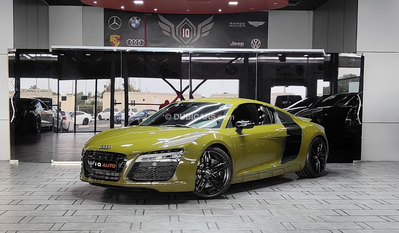 أودي R8 AED 7,500 P.M | 2015 AUDI R8 SPORTS QUATTRO | COUPE | 4.2L V8  430 HP | FSH | LOW KM | GCC