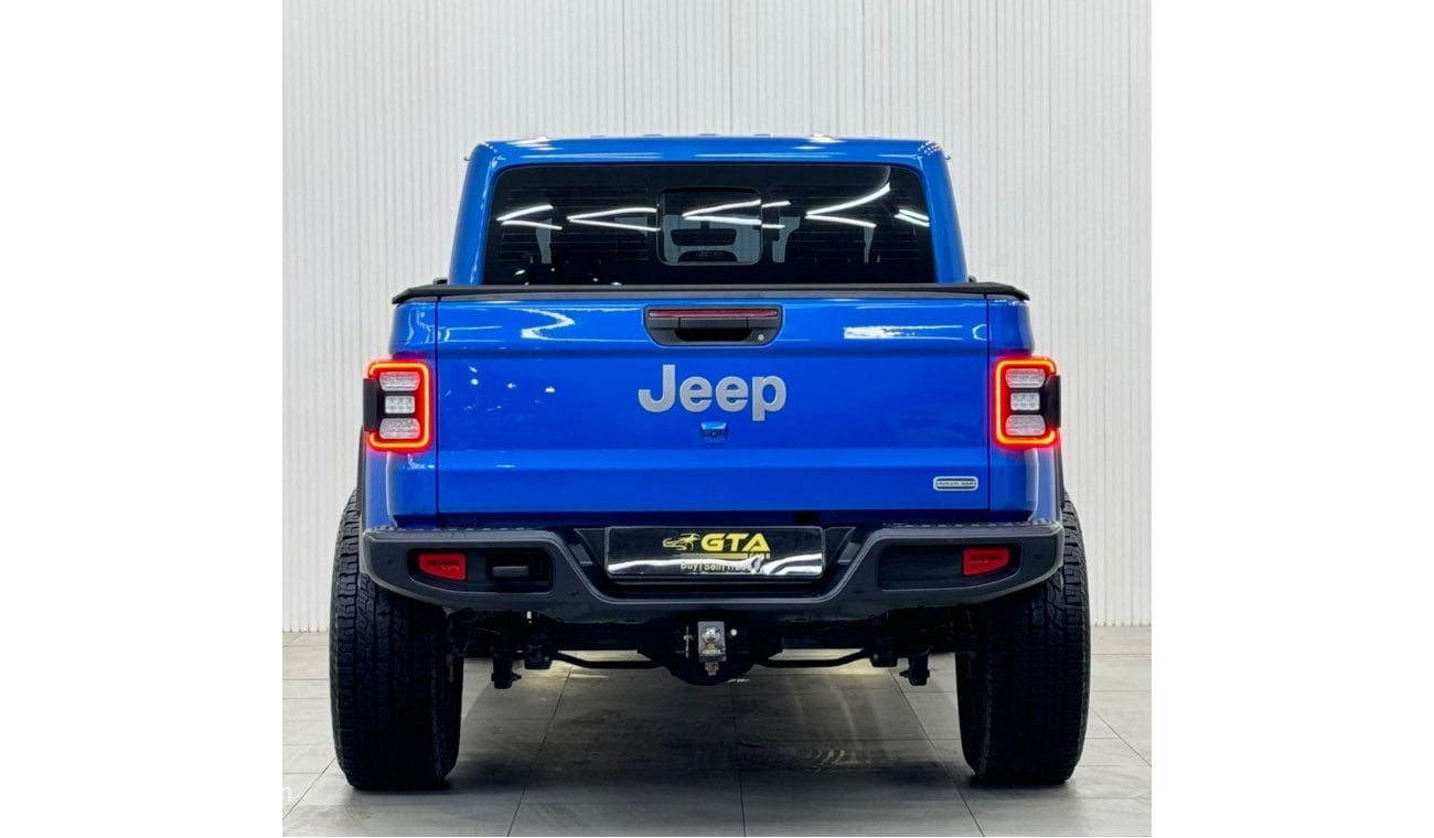 جيب جلادياتور 2020 Jeep Gladiator Overland, 2026 Jeep Warranty, Jeep Service Pack, Low Kms, GCC