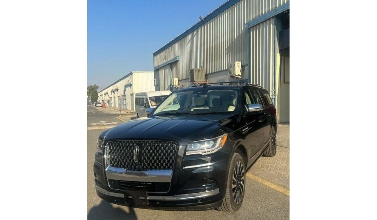 Lincoln Navigator 2024 Lincoln Navigator - Full Right hand drive conversion