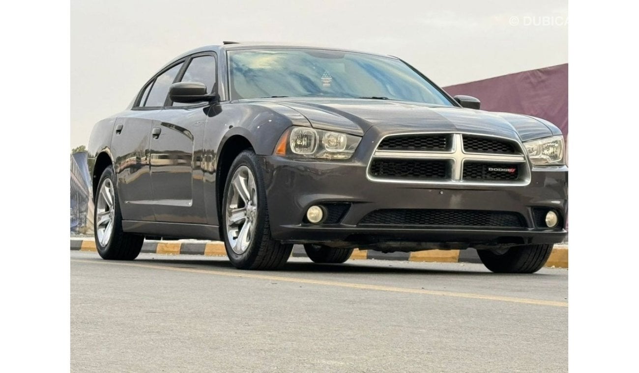 Dodge Charger SXT In excellent condition and requires no expenses