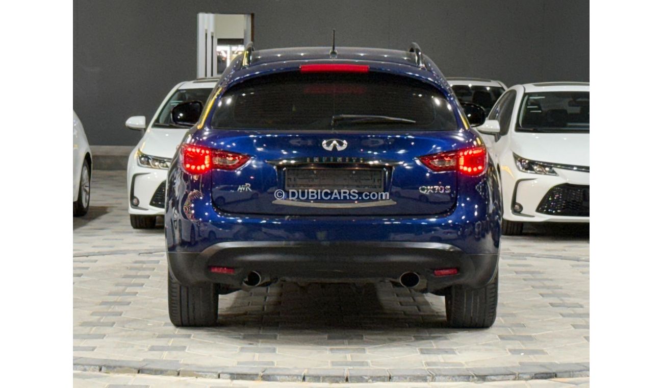 Infiniti QX70 Sport