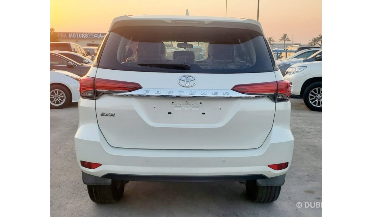 تويوتا فورتونر TOYOTA FORTUNER EXR ( PETROL )