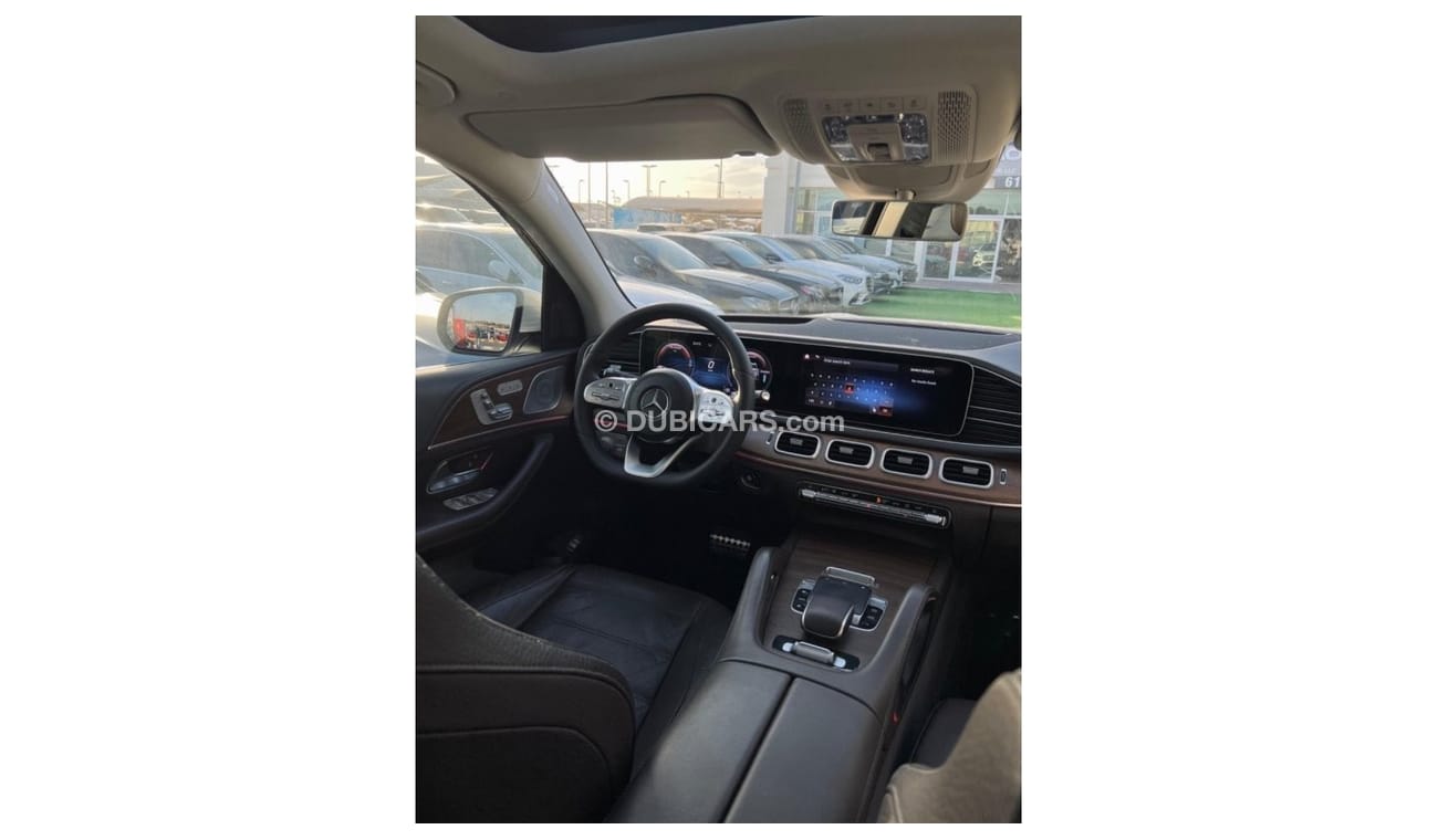 مرسيدس بنز GLS 450 بريميوم +