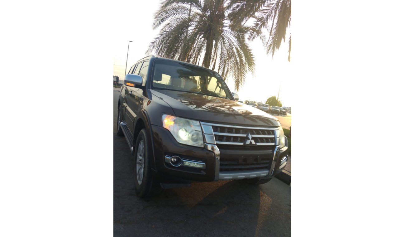 Mitsubishi Pajero Mitsubishi Pajero GLS , 5dr SUV, 3.8L 6cyl Petrol, Automatic, Four Wheel Drive