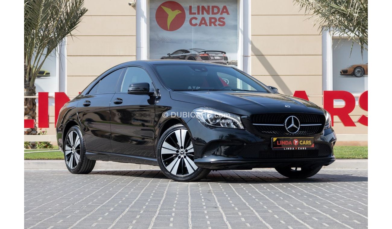 مرسيدس بنز CLA 200 Std 2.0L Mercedes-Benz CLA200 2019 GCC under Warranty with Flexible Down-Payment.