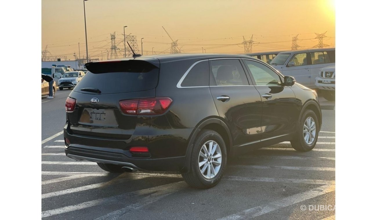 كيا سورينتو 2020 Kia Sorento GDi 2.4L V4 - 7 seater MidOption