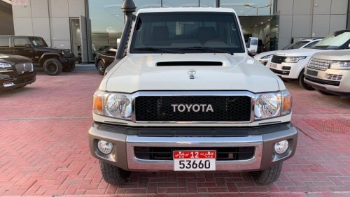 Toyota Land Cruiser Pick Up