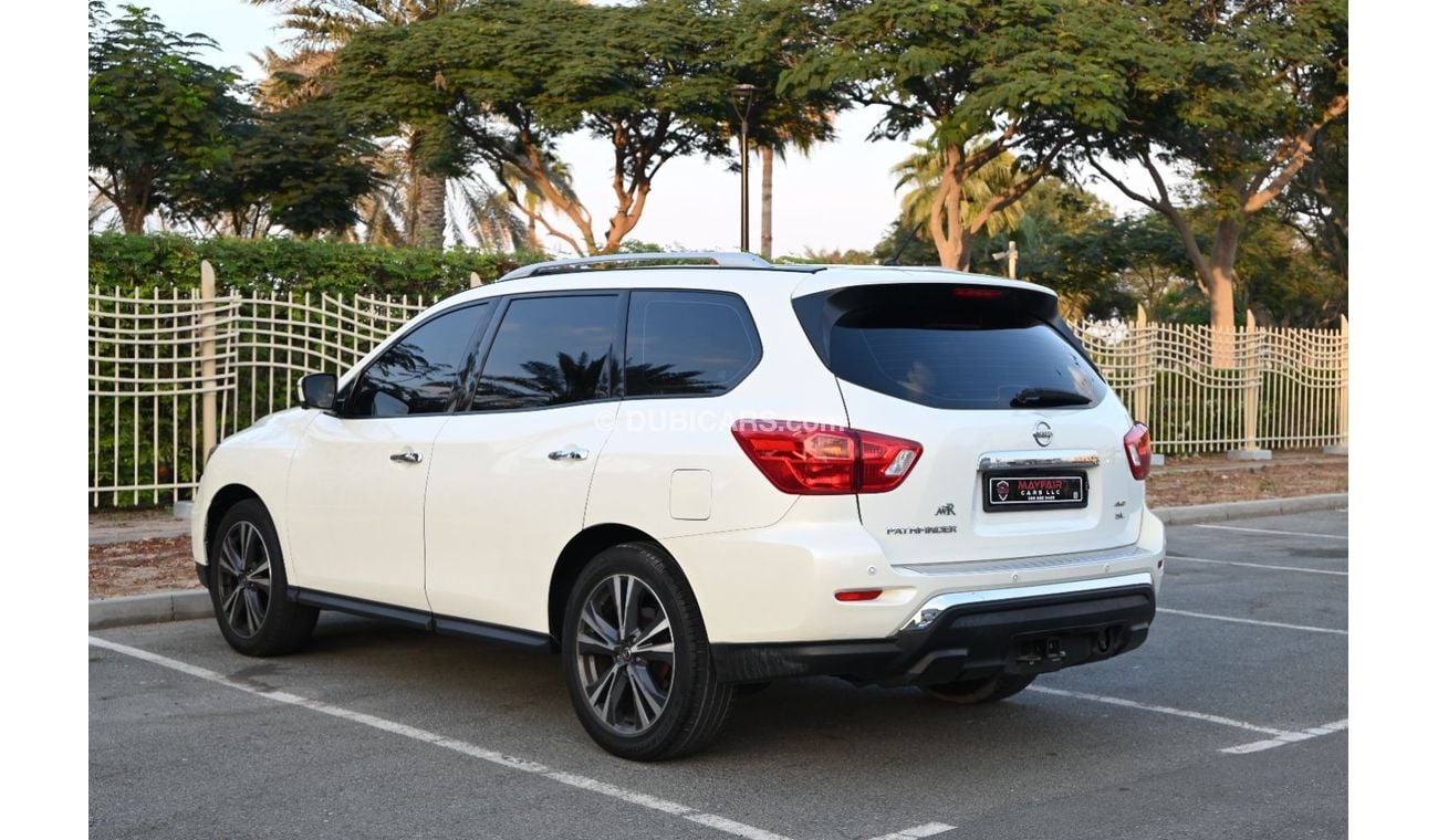 نيسان باثفايندر SL 3.5L (260 HP) 4WD LOW MILEAGE - NISSAN PATHFINDER SL 2020 - 3.5L V6 4WD - ORIGINAL PAINT - GCC - 