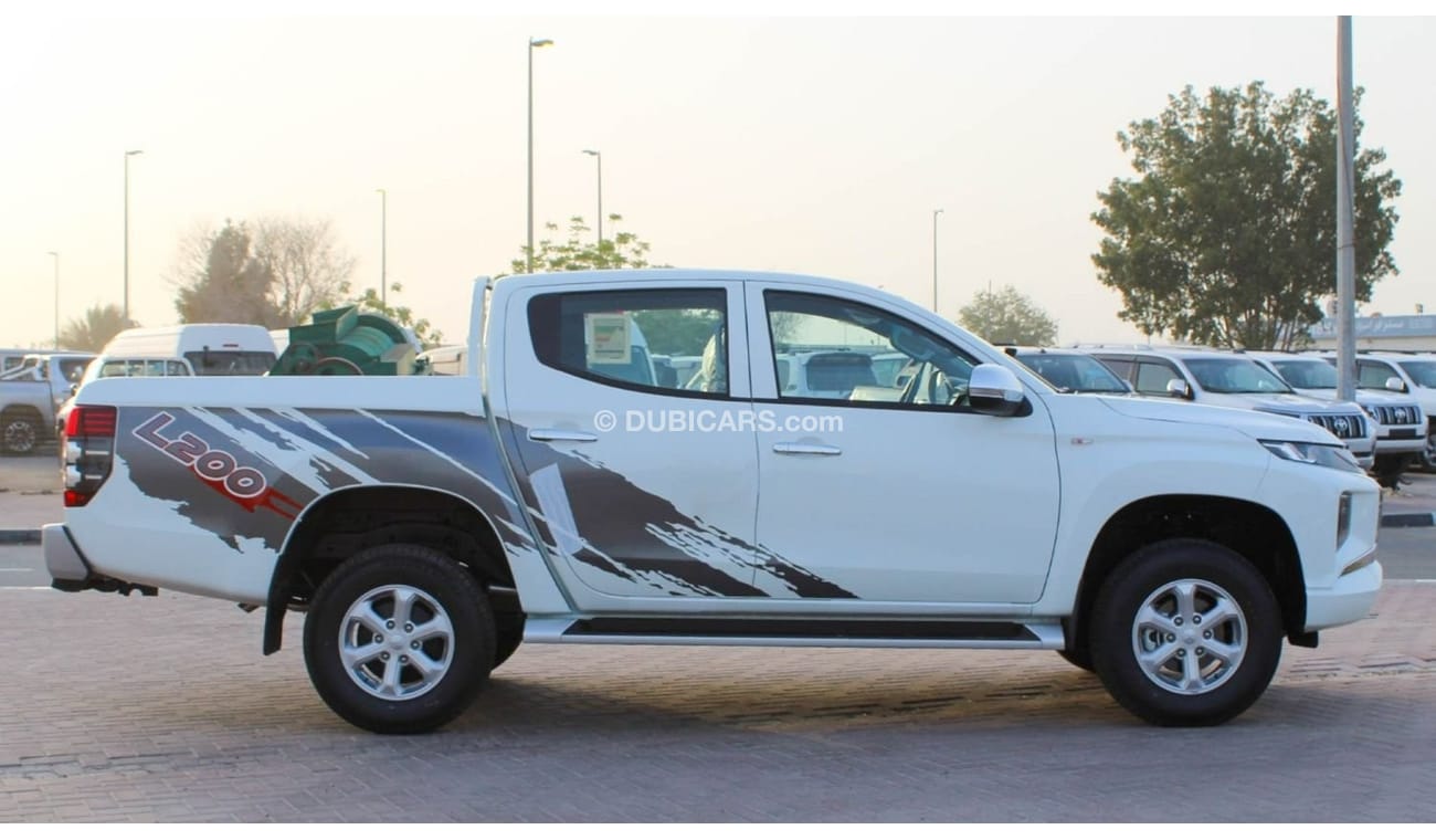 ميتسوبيشي L200 MITSUBISHI L200 DC 4WD 2.4L DSL CHROME AT