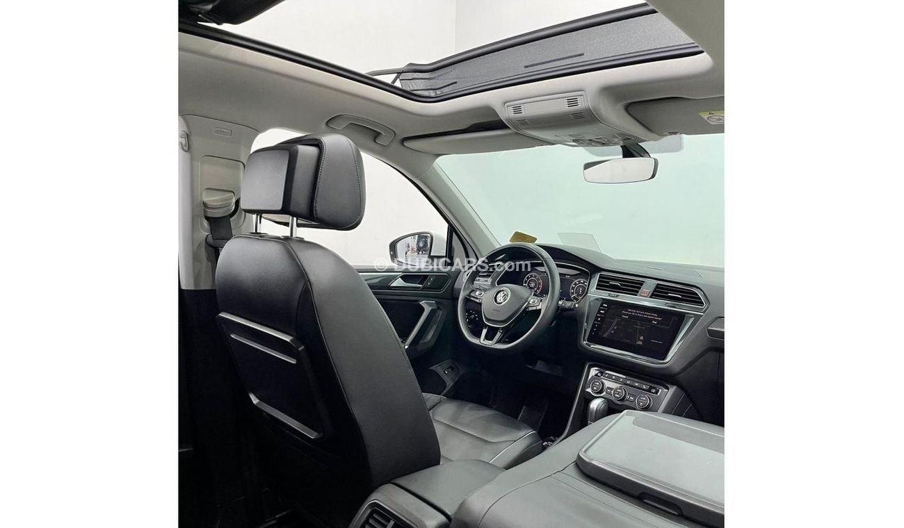 Volkswagen Tiguan 2018 Volkswagen Tiguan SEL 4 Motion, Full Volkswagen Service History, Warranty, Low Kms, GCC