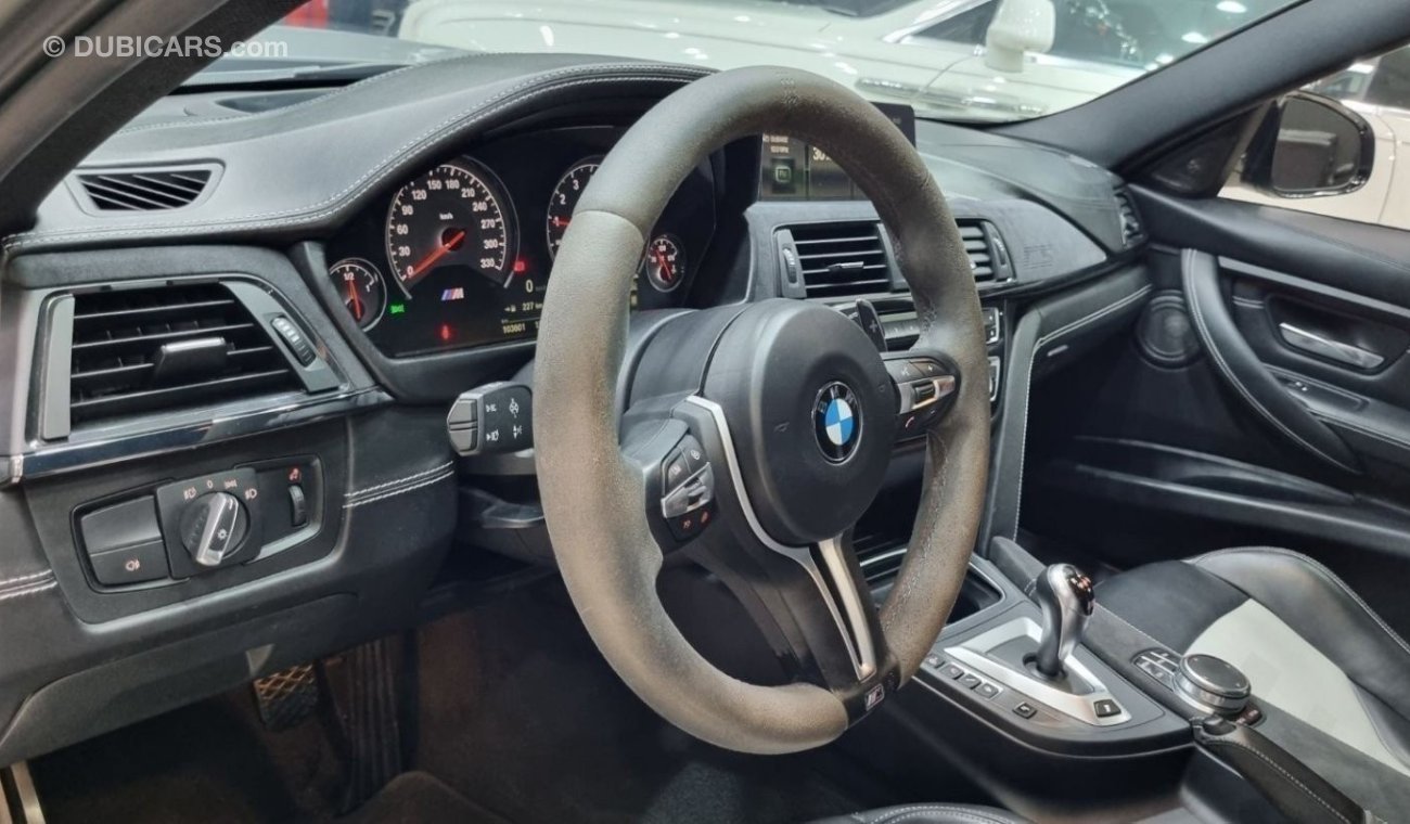 بي أم دبليو M3 SUMMER PROMOTION BMW M3 CS ONE OF 1200 2018 GCC IN PERFECT CONDITION WITH FULL SERVICE HISTORY