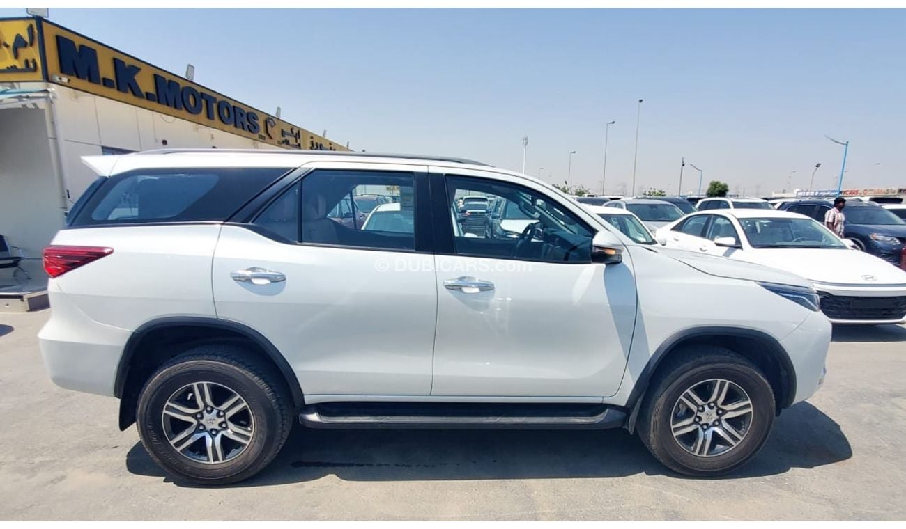 تويوتا فورتونر TOYOTA FORTUNER EXR ( V4 ) 2.7L PETROL