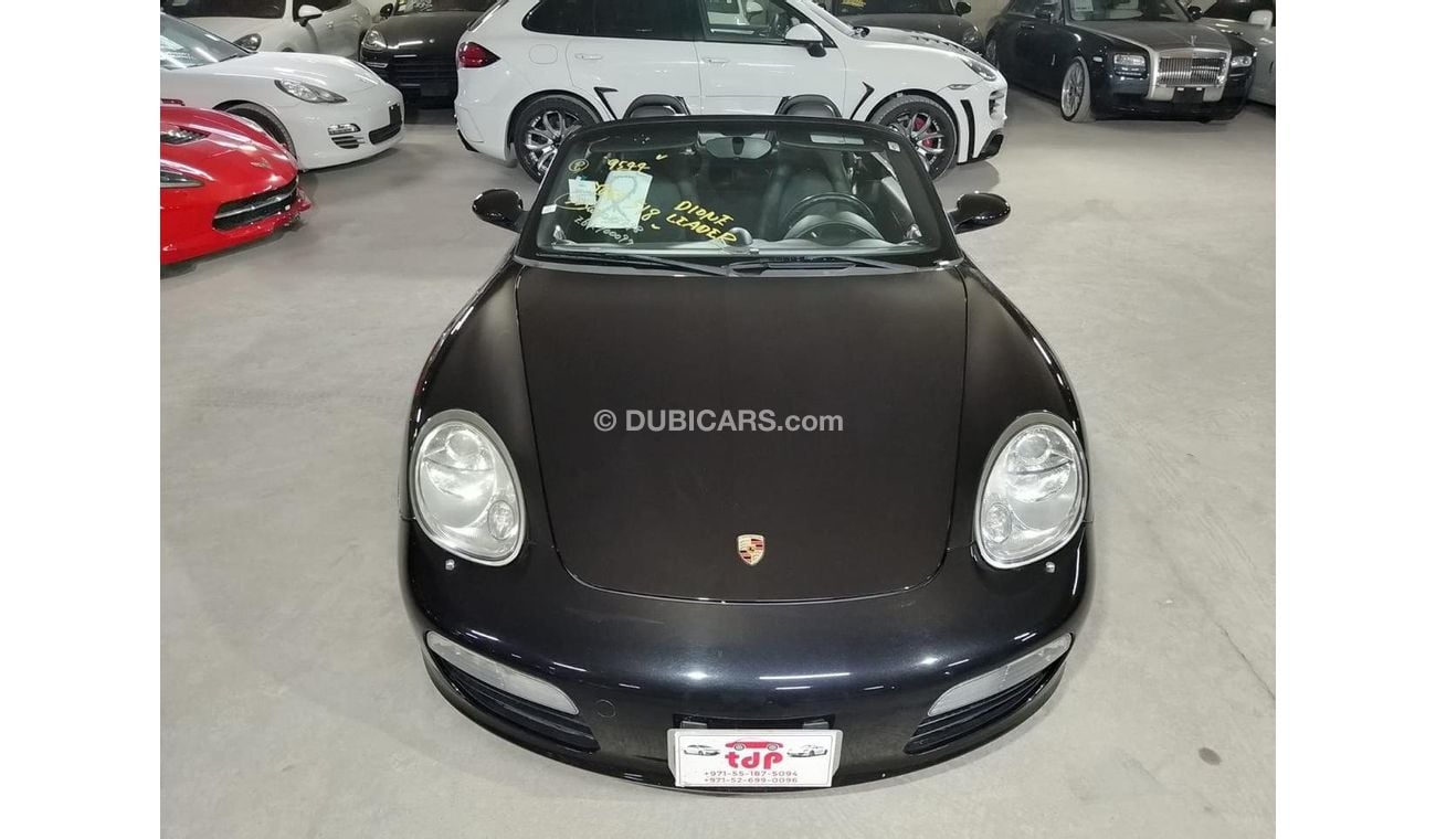 Porsche 718 Boxster 2.7L, WITH MANUAL TRANSMISSION (6MT), SPORTS CHRONO PACKAGE AND MORE.