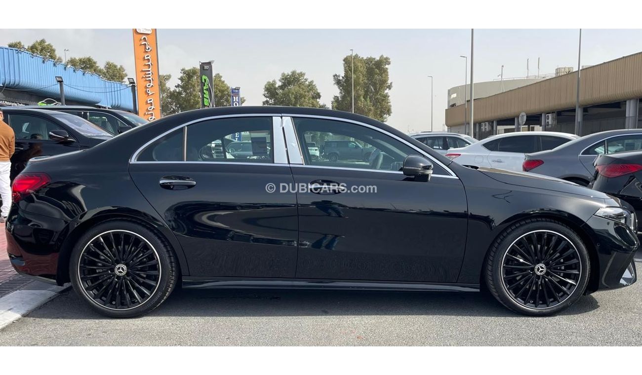 مرسيدس بنز A 200 AMG AMG 5 years Warranty 2025 GCC