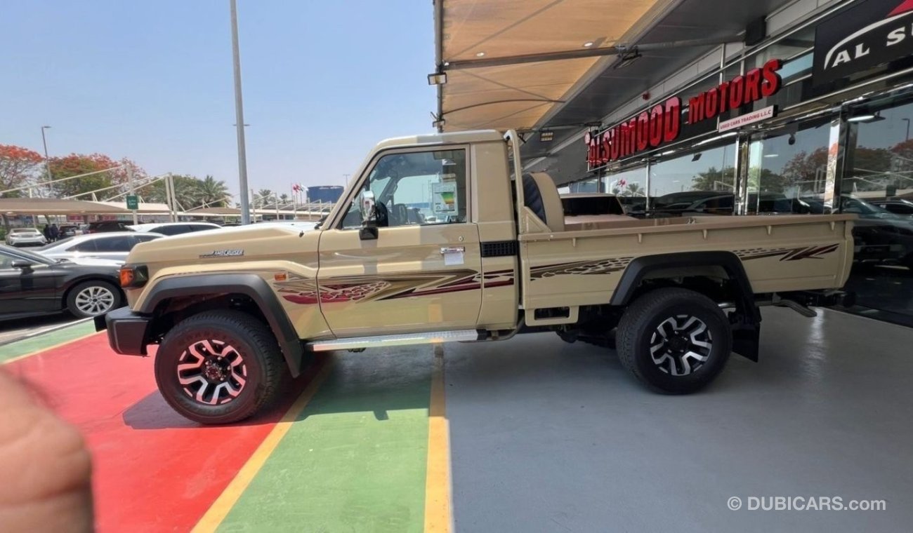 تويوتا لاند كروزر بيك آب Toyota Land Cruiser Pickup LX V6 4.0L | 2024 | 0KM