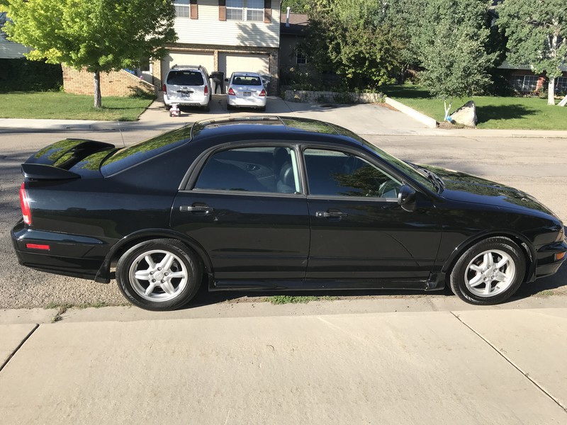 Mitsubishi Diamante exterior - Side Profile