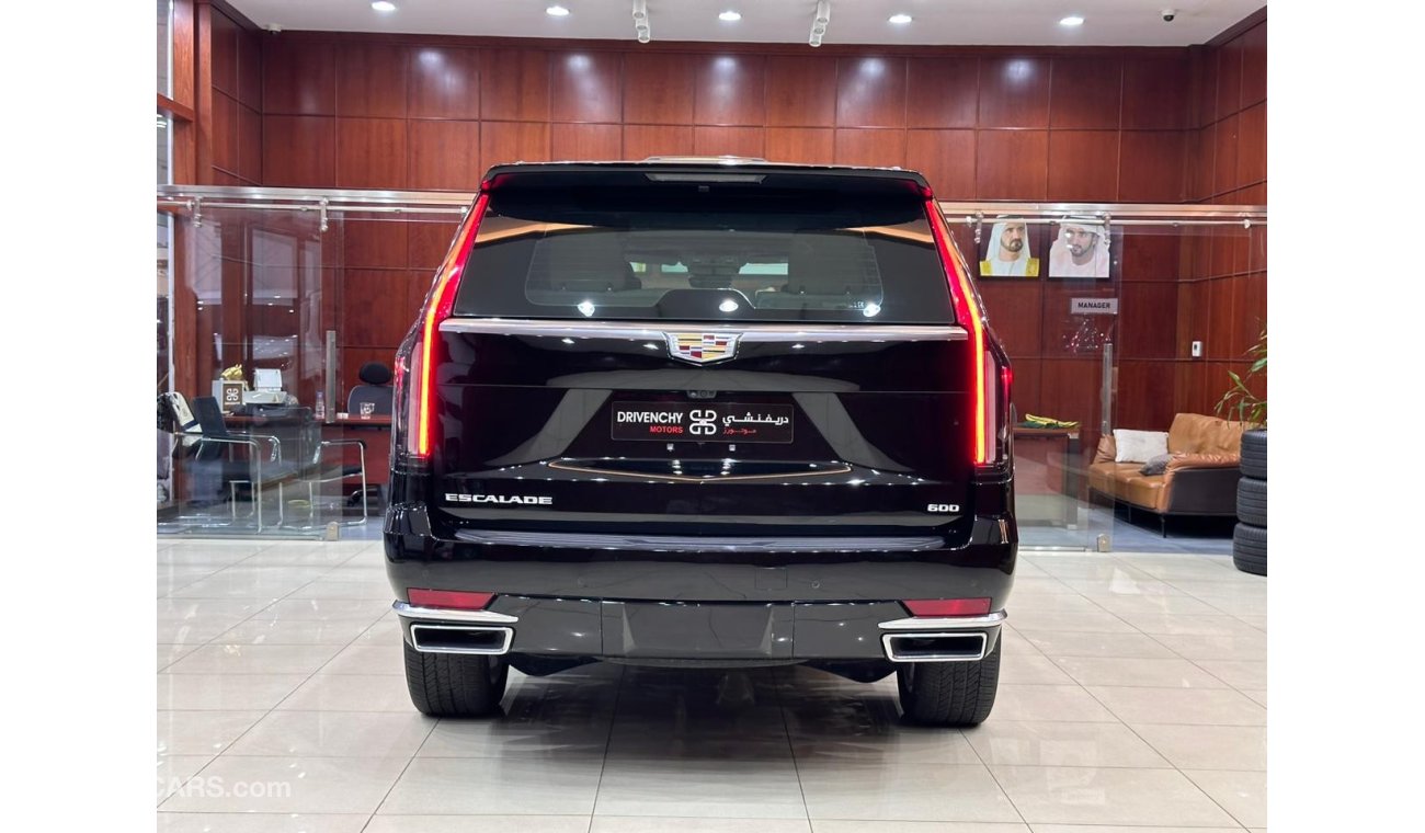 Cadillac Escalade Premium Luxury full original paint , no accident , under warranty , two key