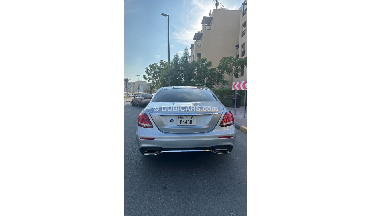 مرسيدس بنز E300