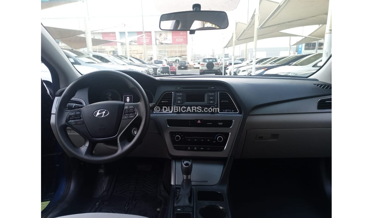 Hyundai Sonata 2015 model, cruise control, sensor wheels, in excellent condition, you do not need any expenses