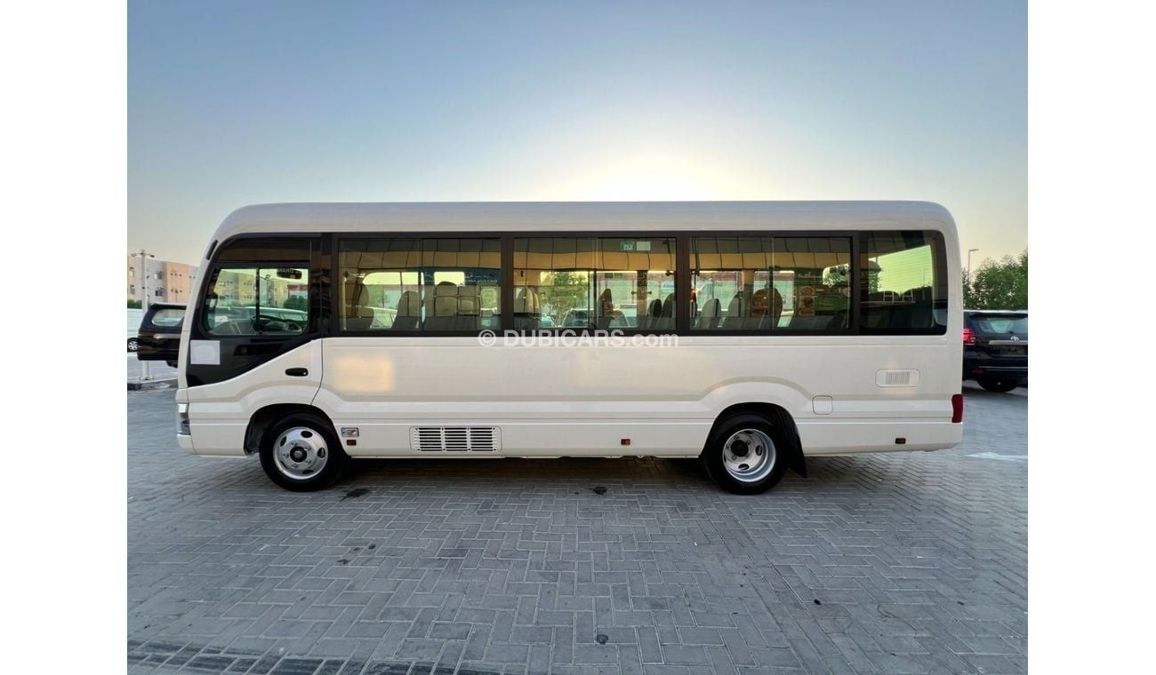 تويوتا كوستر 2024 Toyota Coaster 23-Seater 3-Point Seatbelts 4.2L 6-Cyl Diesel M/T RWD (Export Only)