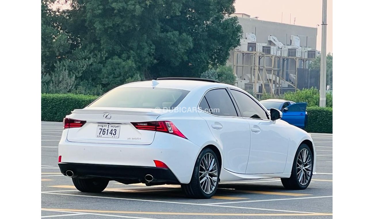 Lexus IS 200