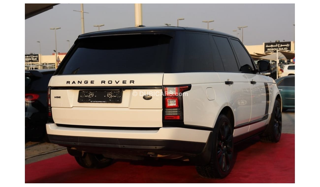 لاند روفر رينج روفر (آخر) Range Rover Vogue HSE / 2016 / GCC / V8 / Free Accident