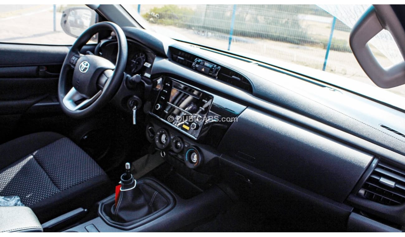 تويوتا هيلوكس HILUX 2.4L MT DIESEL