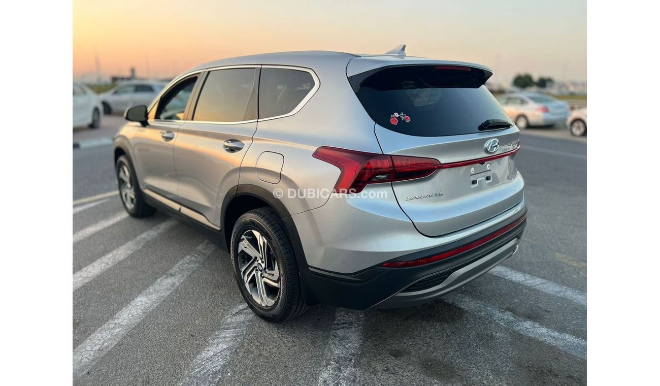 هيونداي سانتا في 2022 Hyundai Santa Fe, SE - 2.5L  4 Cyl - Lane assist - Android Apple Play - Well Maintained Car wit