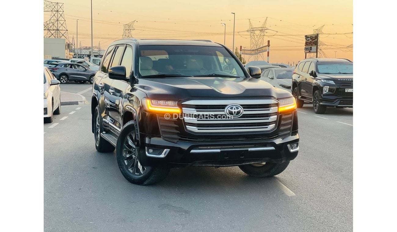 تويوتا لاند كروزر Toyota Hilux pickup 2022 SR5 TRD 2.8 Diesel Full Option