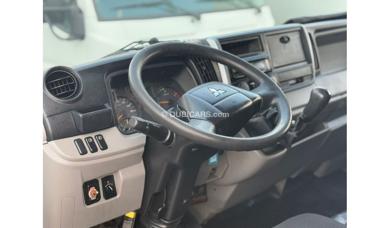 Mitsubishi Canter 2019 | Box | Ref#503