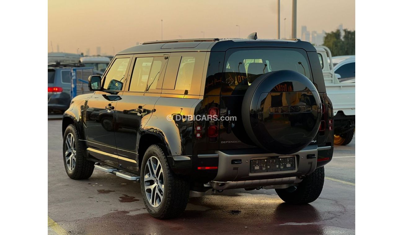 Land Rover Discovery Land Rover Defender X Dynamic P400 V6 90 | GCC