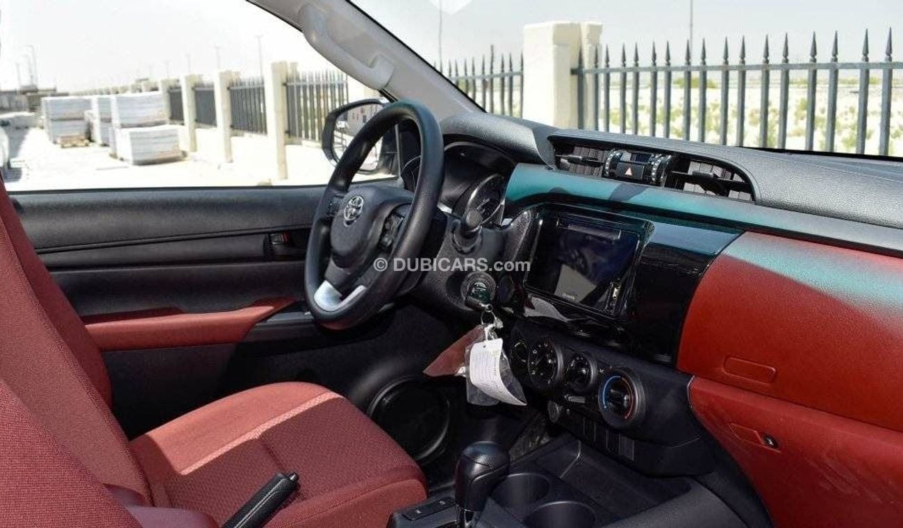 تويوتا هيلوكس Toyota hilux 2.7L petrol A/T MY2024