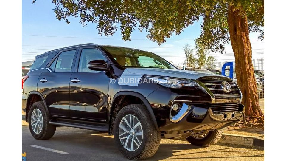 Toyota fortuner black