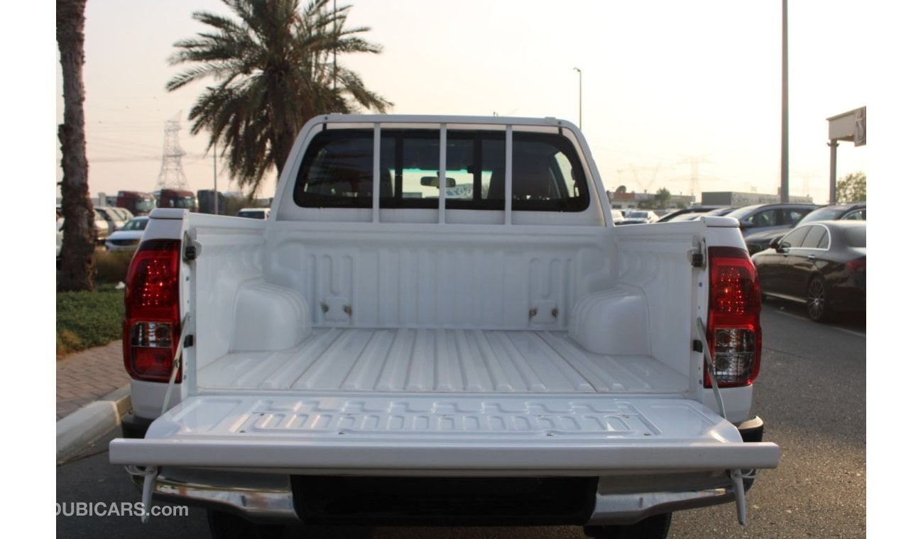 تويوتا هيلوكس TOYOTA HILUX 2.4L DIESEL 4WD DOUBLE CAB DLX-E MANUAL