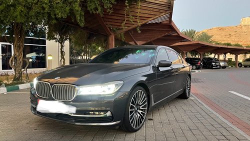 بي أم دبليو 750Li Li