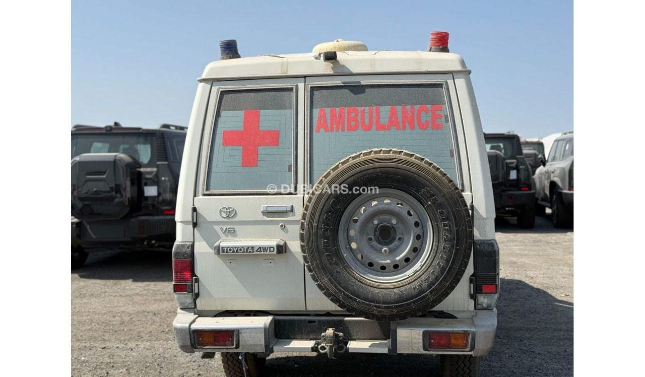 تويوتا لاند كروزر 70 2023 Toyota Land Cruiser LC78 3-Door Hardtop Red Cross Ambulance 4.0L V6 Petrol M/T 4x4 Export Only