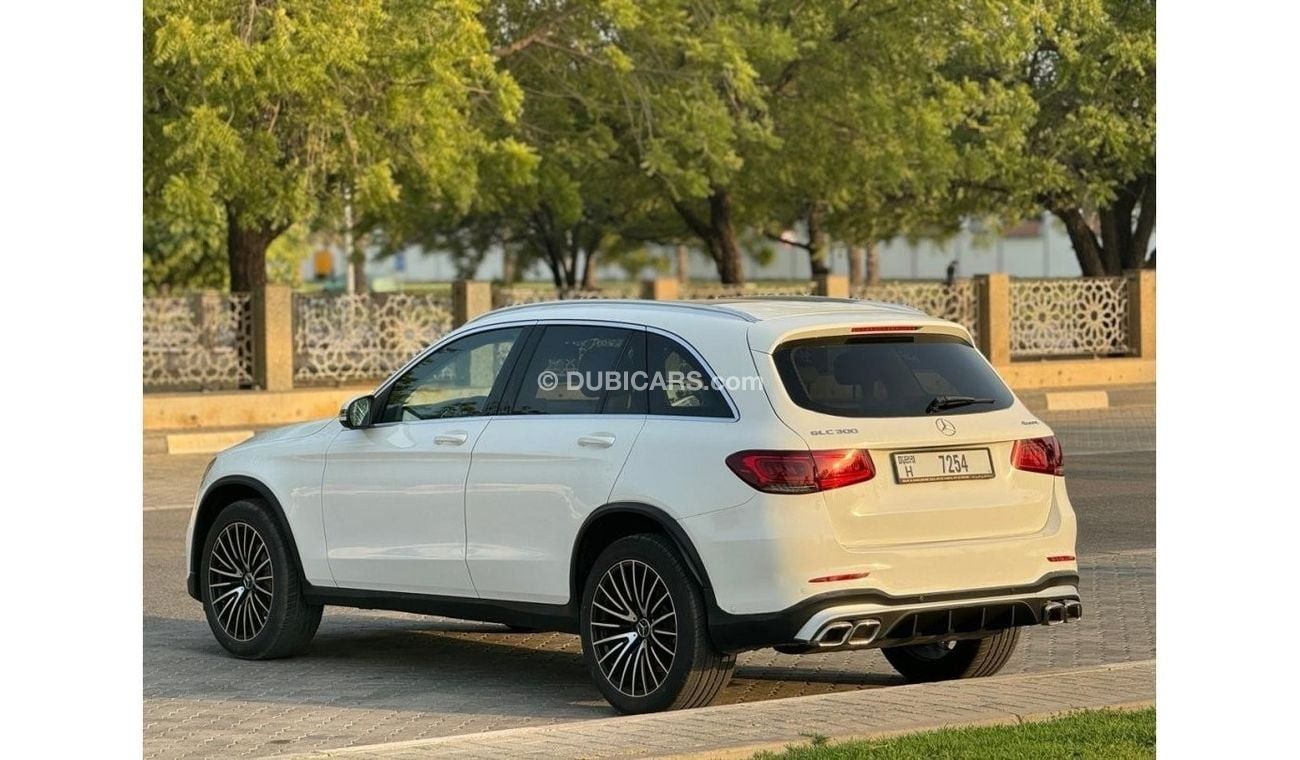 مرسيدس بنز GLC 300 AMG