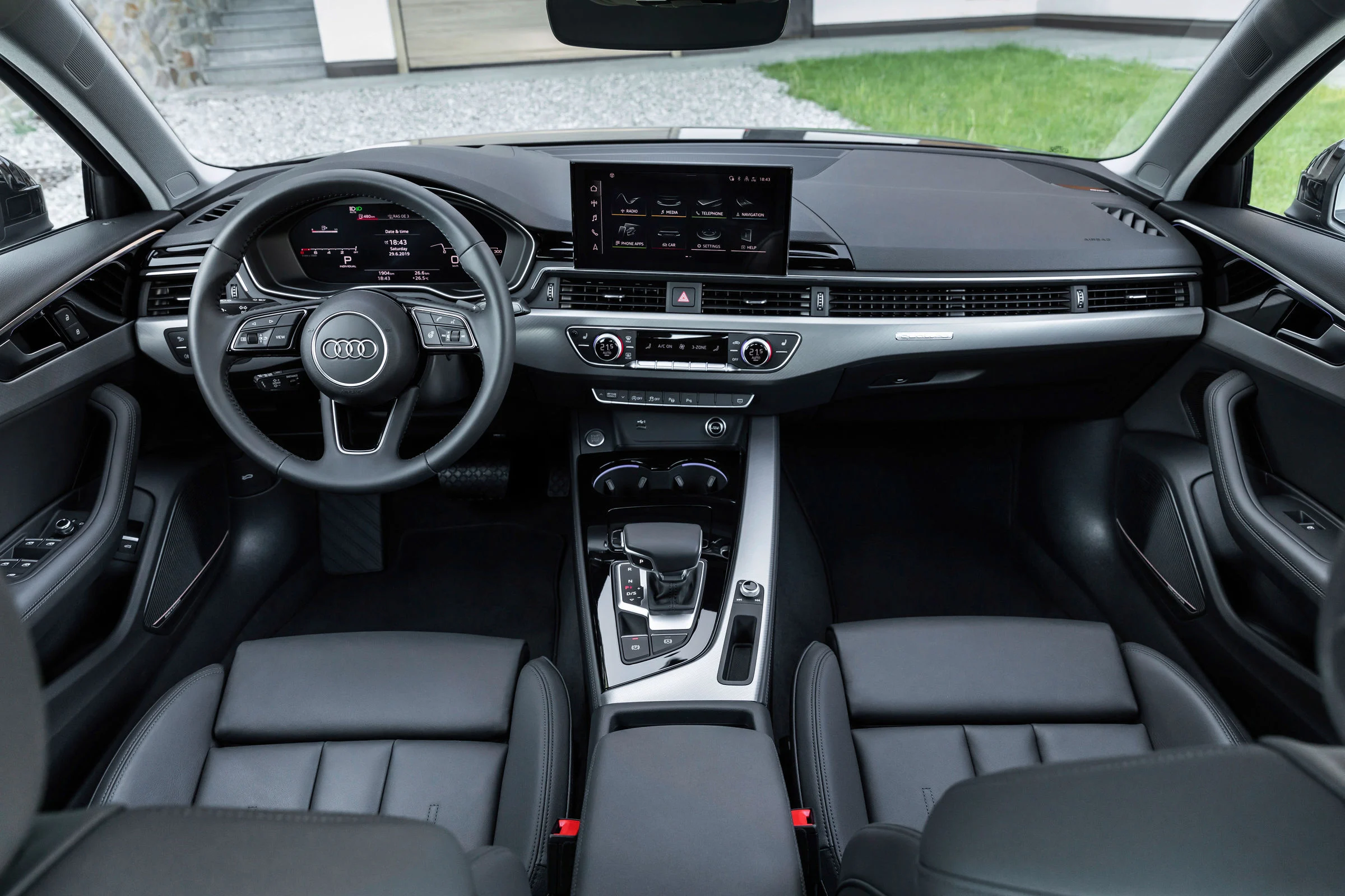 أودي S4 interior - Cockpit