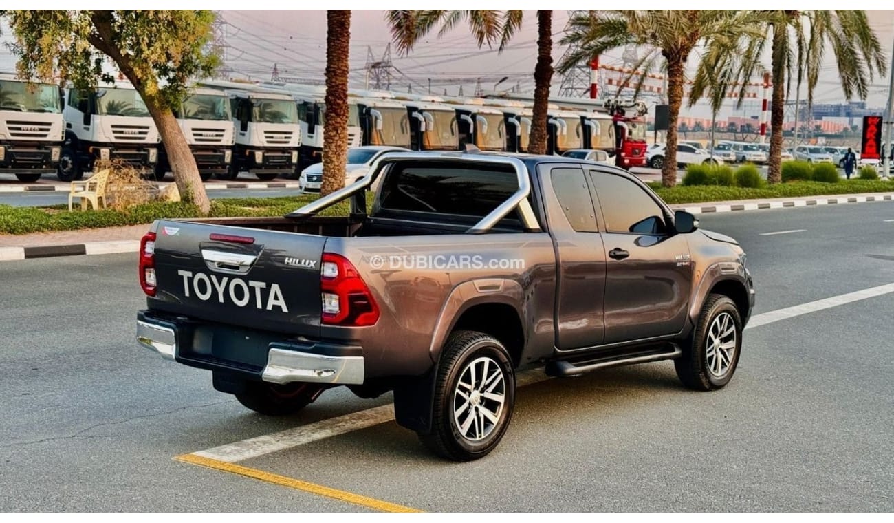 Toyota Hilux SMART CAB | 2022 | 2.8L DIESEL ENGINE |  IRON ROLL BAR | 4 X 4