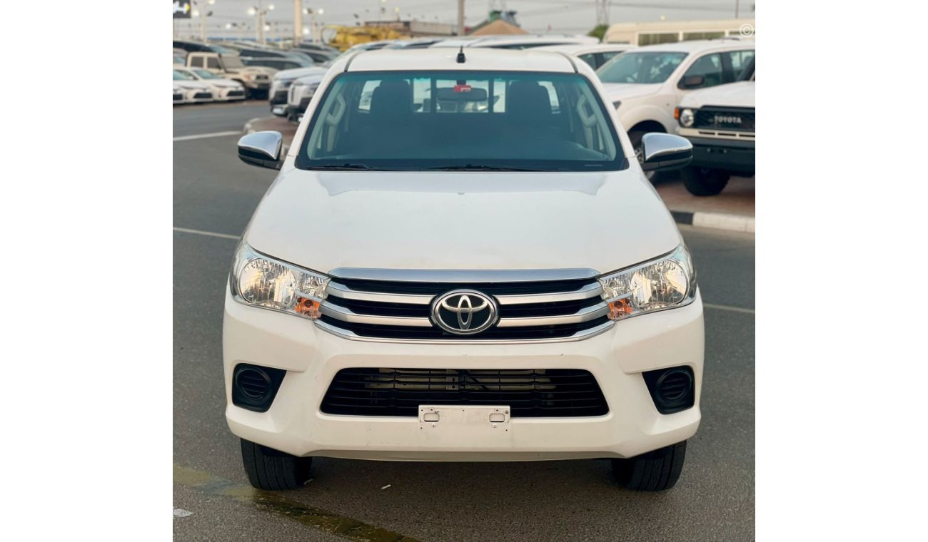 تويوتا هيلوكس 2019 Toyota Hilux GL 2.7L V4 - AWD 4x4 - Patrol Automatic - 149,000 km