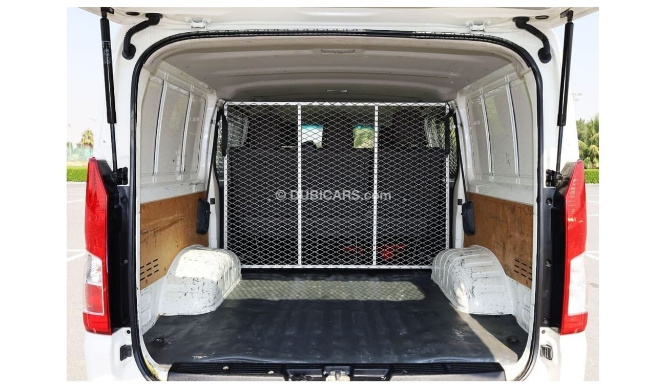 Toyota Hiace 6-Seater Cargo Van - V6 3.5L | Excellent Condition Delivery Van | GCC