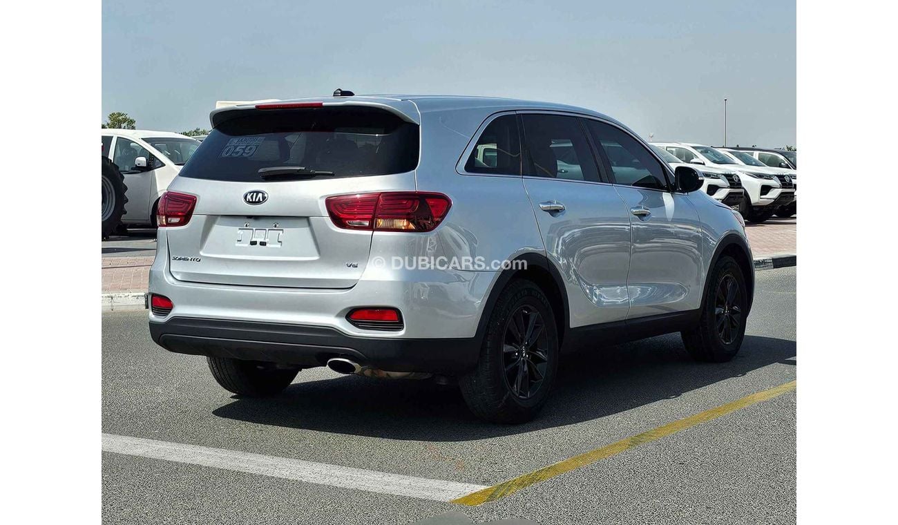 كيا سورينتو LX / 7 SEATS V6 / ELECTRIC / LEATHER SEATS / DVD / BLIND SPOT / 613 MONTHLY/ LOT#69917